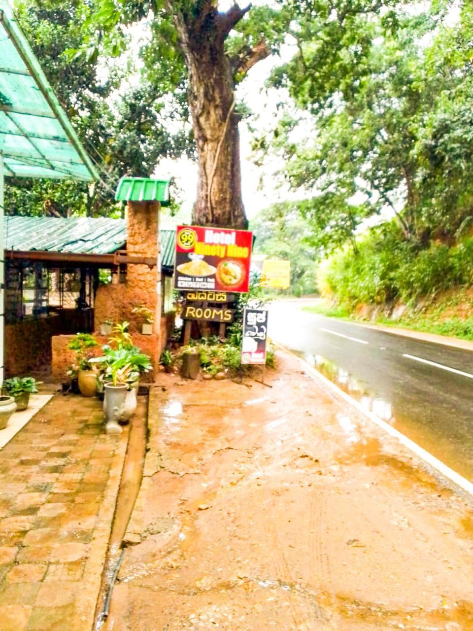 Ninety Nine Grand Hotel Badulla Exterior foto