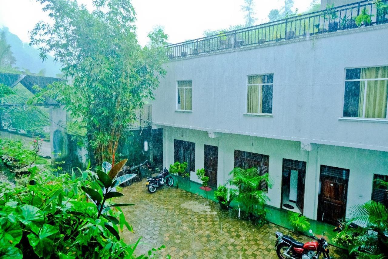 Ninety Nine Grand Hotel Badulla Exterior foto